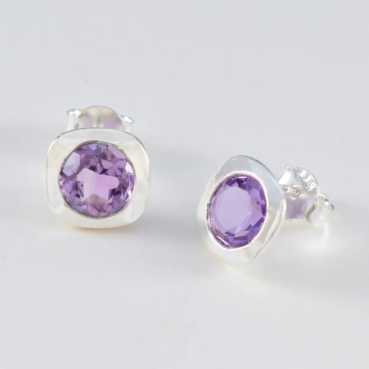 Amethyst Italian Elena Solitaire Stud Purple Silver Earring - Image 2