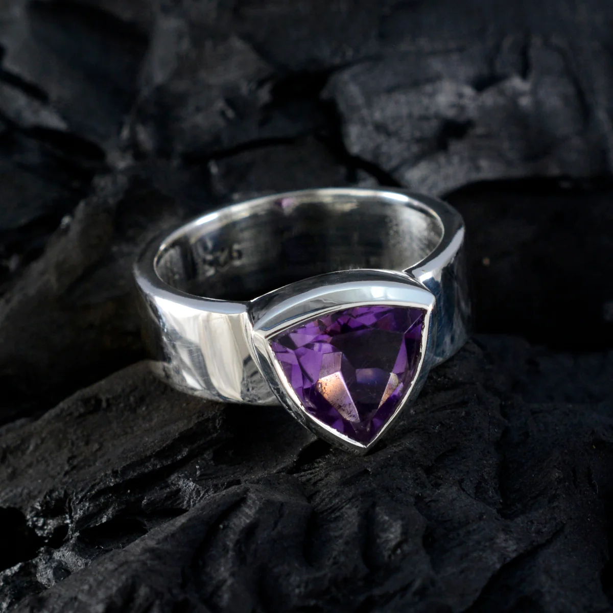 Amethyst Solitaire Egyptian Silver Purple Gemstone Eye-catching Signet Band Jewelry - Image 4