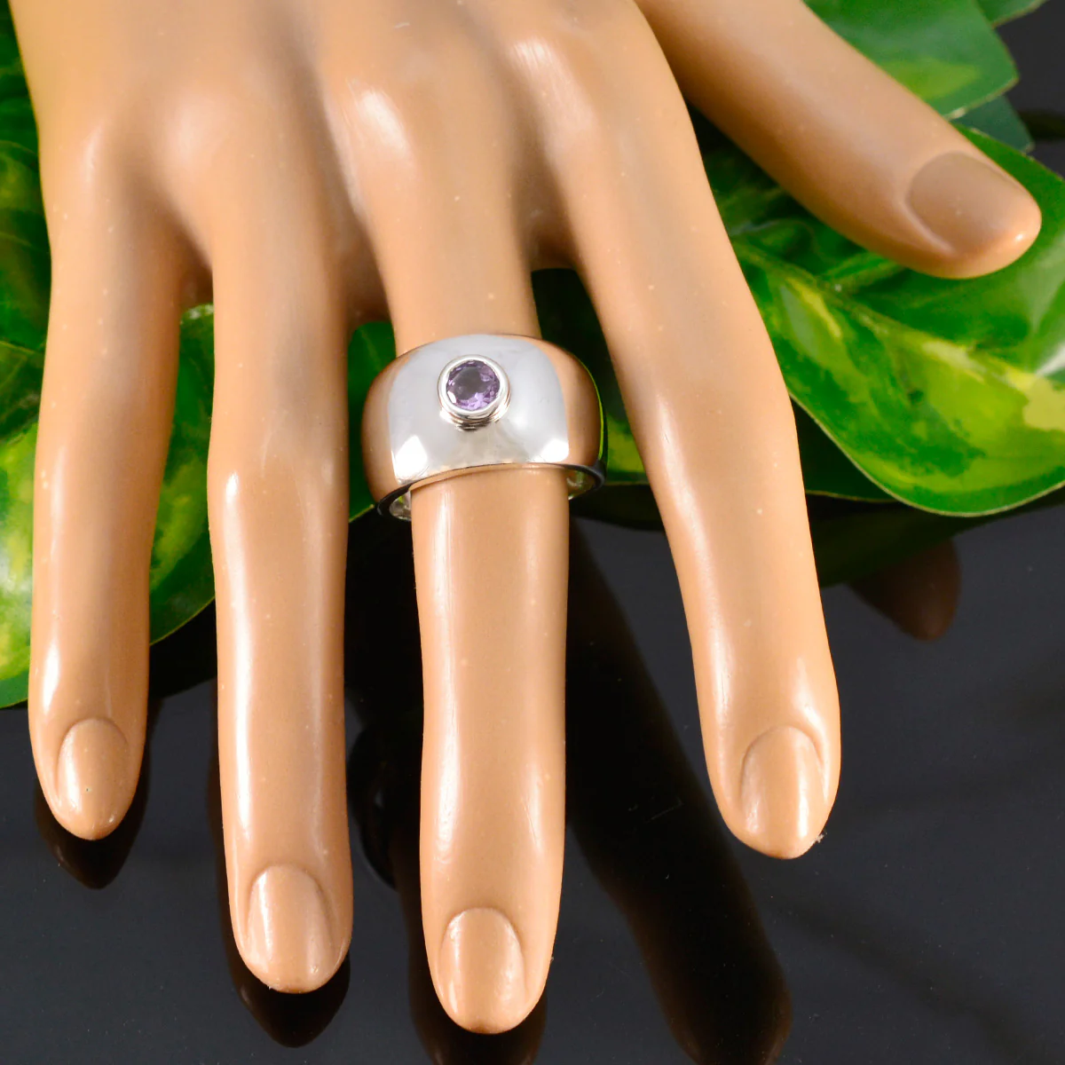 Amethyst Solitaire Indian Sterling Silver Purple Gemstone Eye-catching Glamorous Ring Jewelry - Image 5