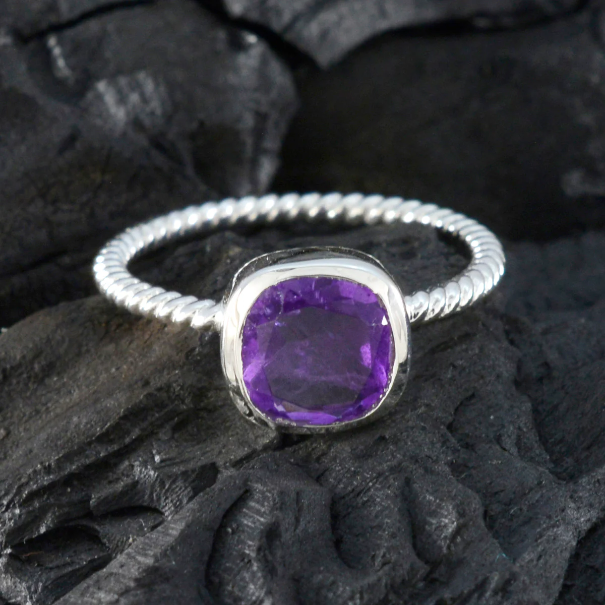 Amethyst Solitaire Japanese Silver Purple Gemstone Dainty Twist Ring Jewellery - Image 4