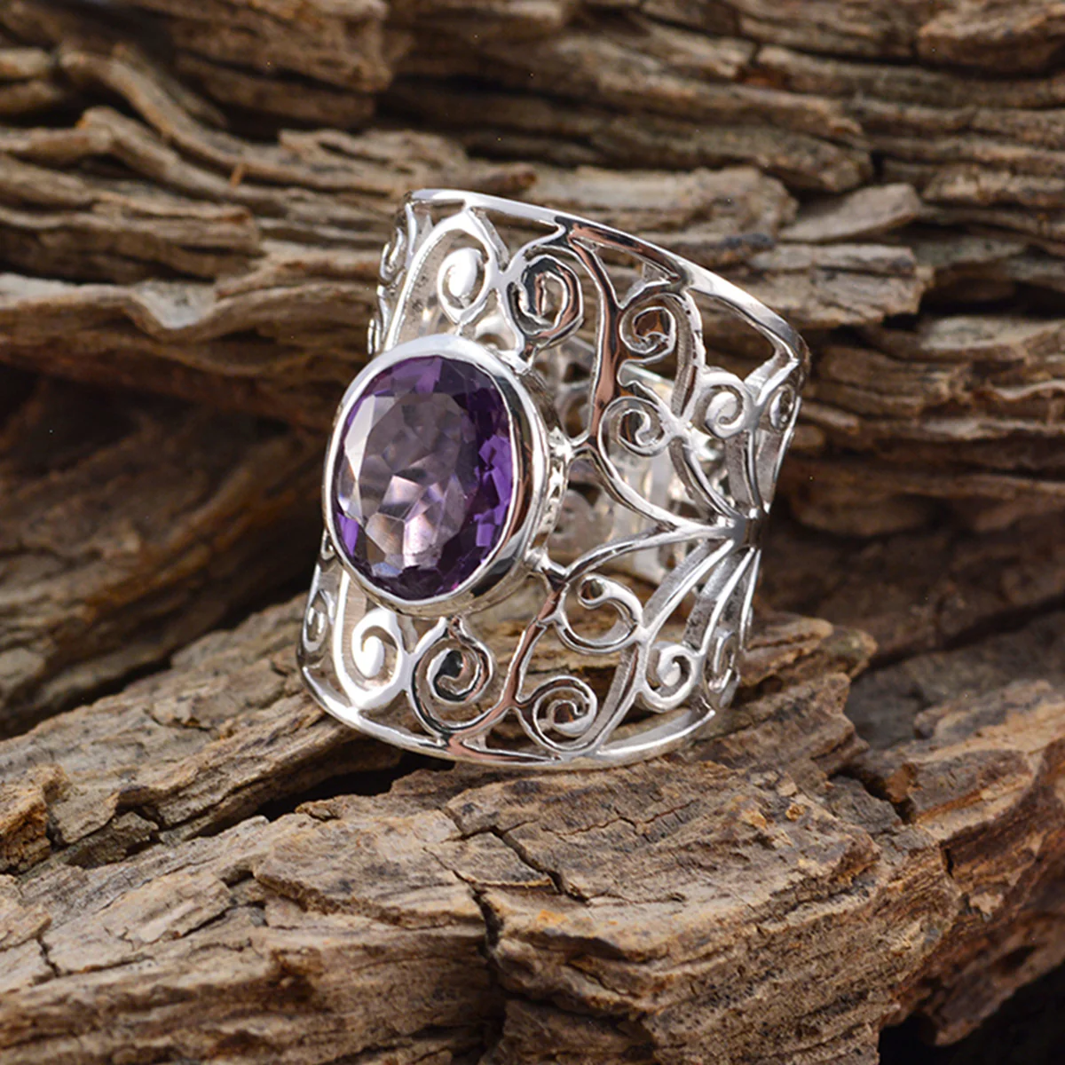 Amethyst Solitaire Latin American Silver Purple Gemstone Eye-catching Filigree Ring Jewelry - Image 4