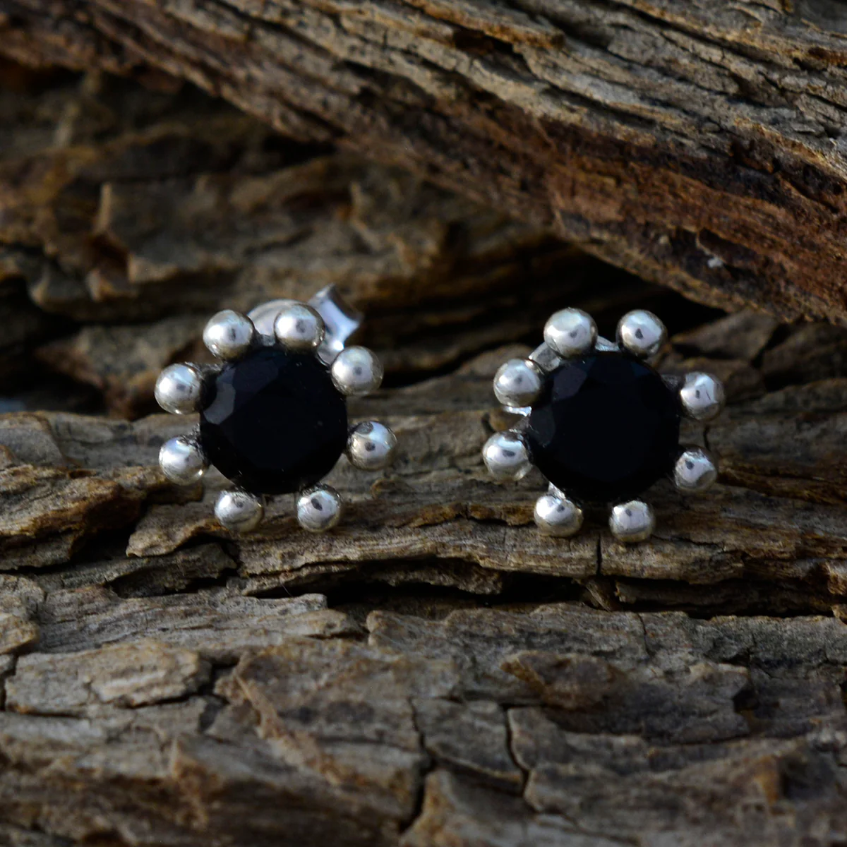 Black Onyx Egyptian Dayana Solitaire Stud Black 925 Sterling Silver Earring - Image 3