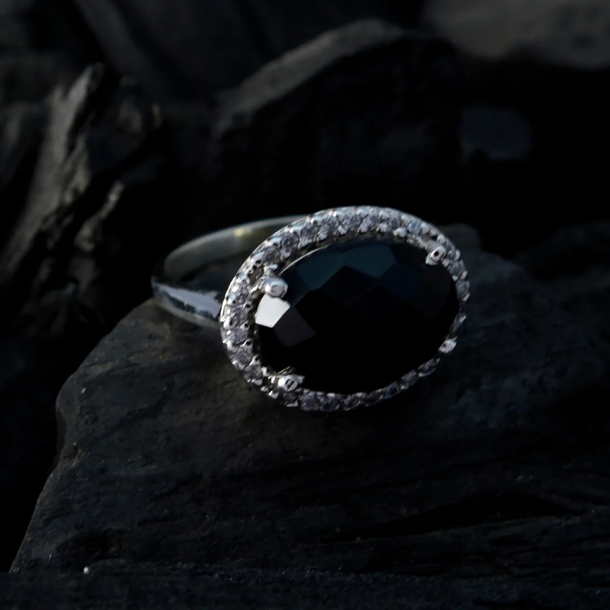 Black Onyx Halo German 925 Sterling Silver Black Gems Versatile Modern Ring Jewellery - Image 4