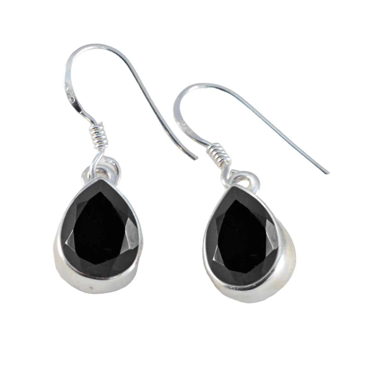 Black Onyx Latin American Hye-jin Solitaire Dangle Black Sterling Silver Earring