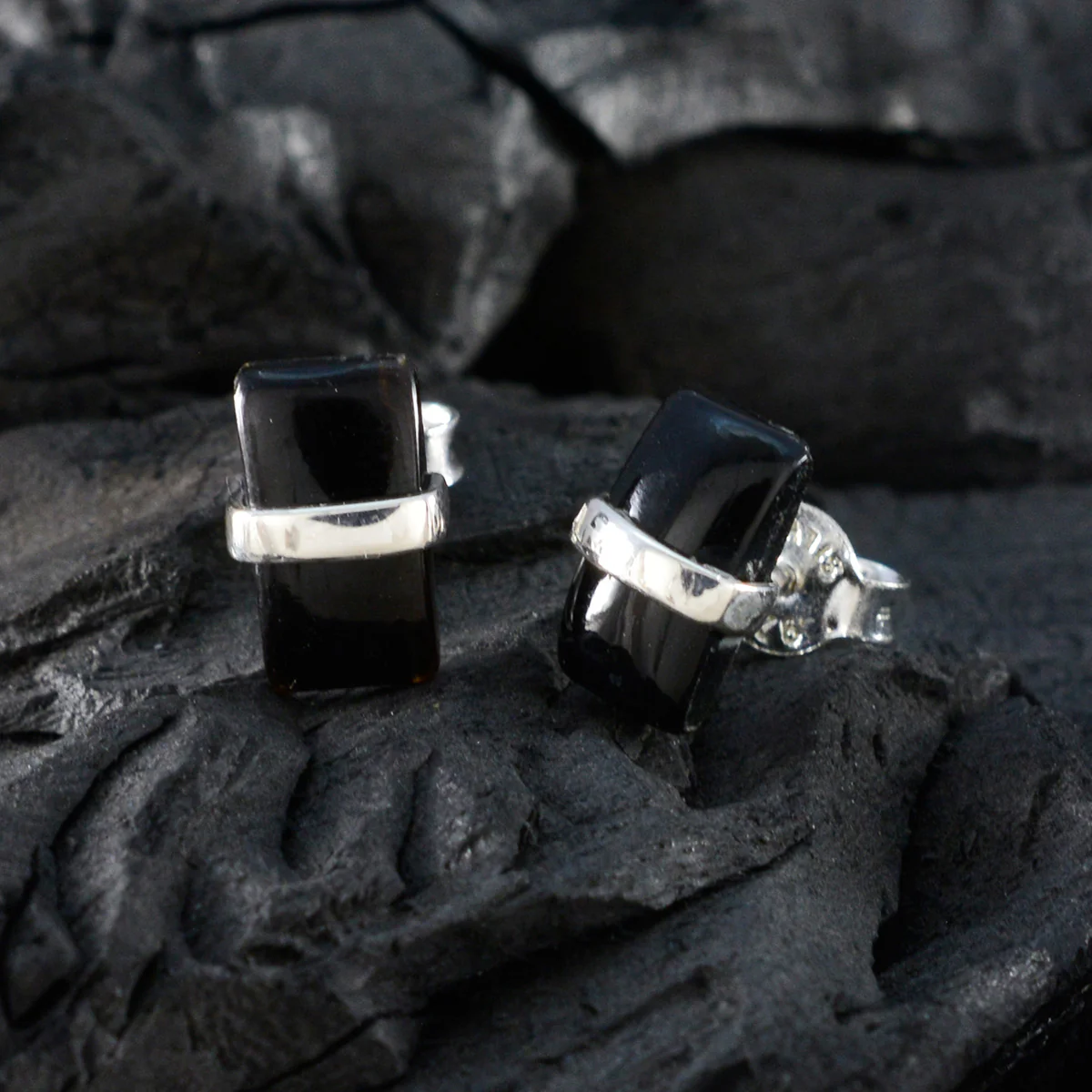 Black Onyx Middle Eastern Grace Solitaire Stud Black 925 Silver Earring - Image 4