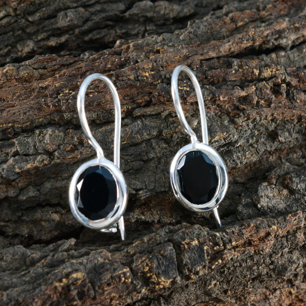 Black Onyx Middle Eastern Mei Solitaire Dangle Black Silver Earring - Image 3