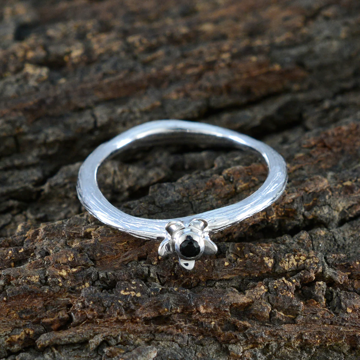 Black Onyx Solitaire American 92.5 Silver Black Gemstones Dainty Feminine Ring Jewellery - Image 3