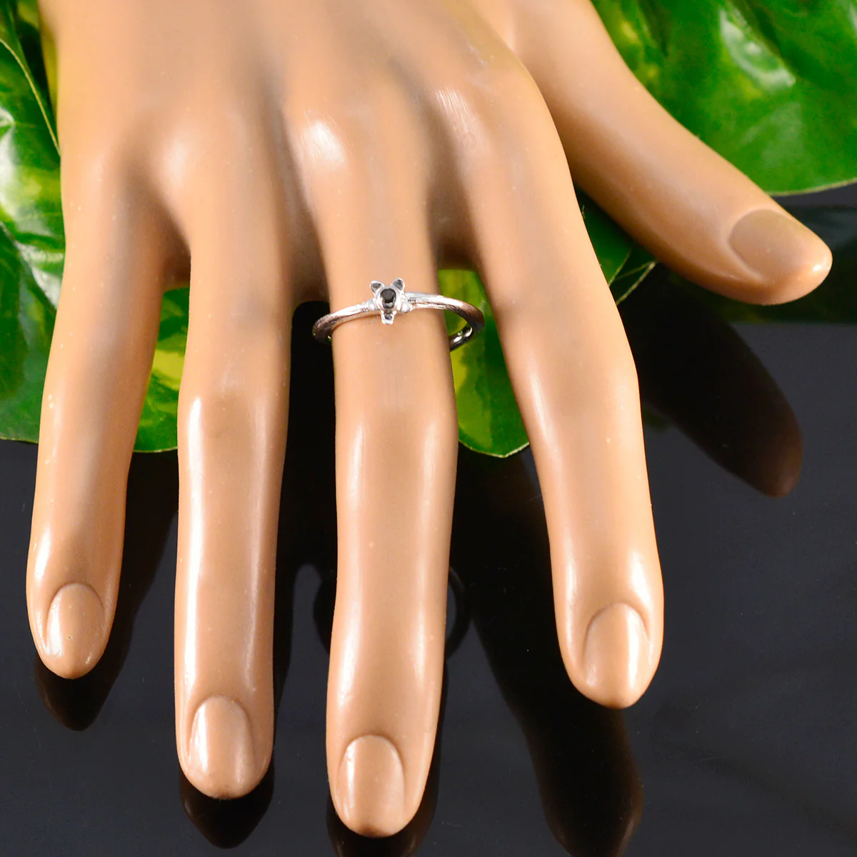 Black Onyx Solitaire American 92.5 Silver Black Gemstones Dainty Feminine Ring Jewellery - Image 5