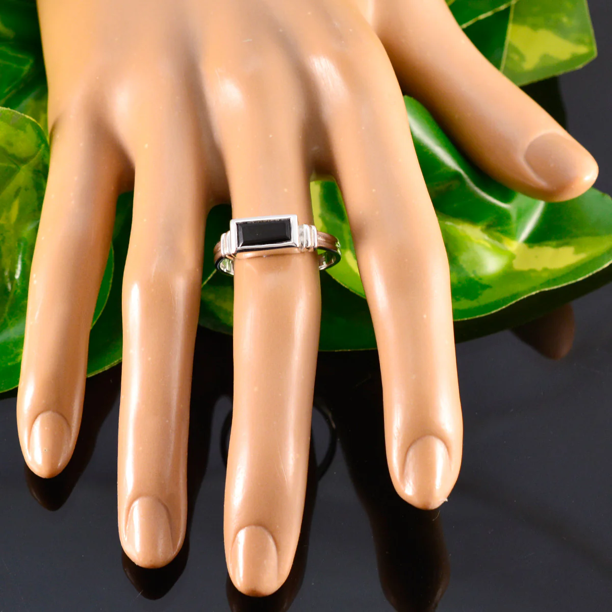 Black Onyx Solitaire German 92.5 Silver Black Gemstones Minimal Contemporary Ring Jewelry - Image 5