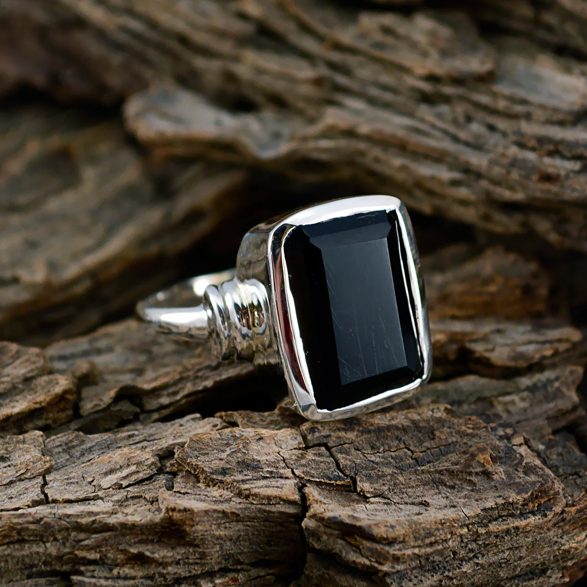 Black Onyx Solitaire German 925 Silver Black Gemstone Eye-catching Signet Ring Jewelry - Image 4