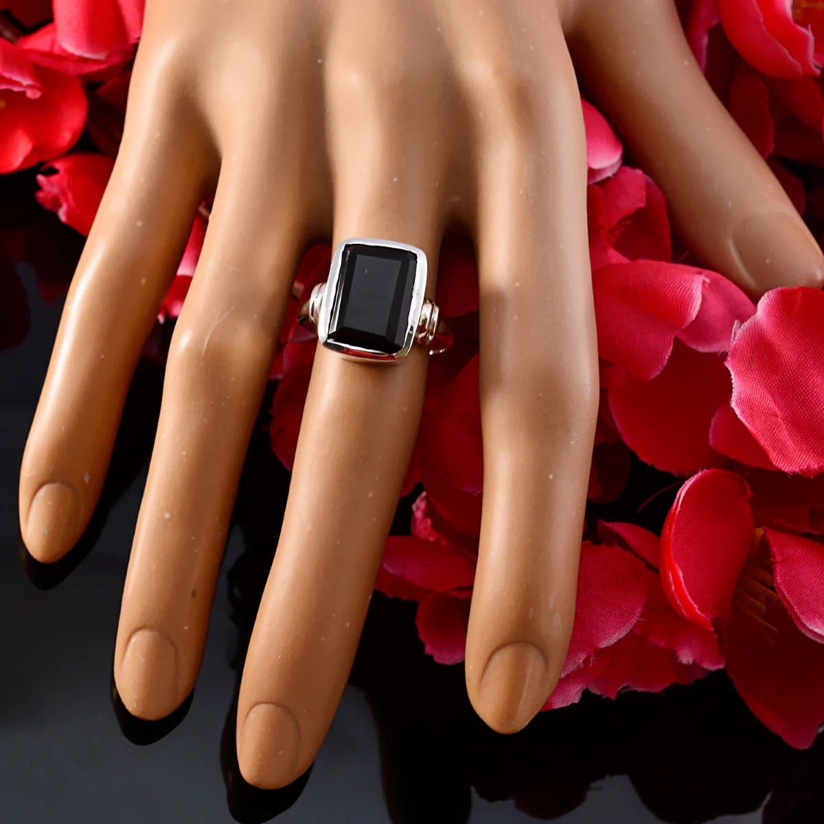 Black Onyx Solitaire German 925 Silver Black Gemstone Eye-catching Signet Ring Jewelry - Image 6