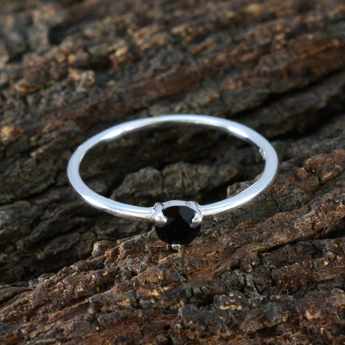 Black Onyx Solitaire Japanese 925 Silver Black Gemstones Minimalist valentine Ring Jewellery - Image 3