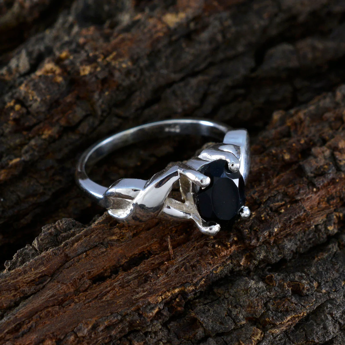 Black Onyx Solitaire Japanese 925 Sterling Silver Black Gemstone Whisper-thin Modern Ring Jewellery - Image 3