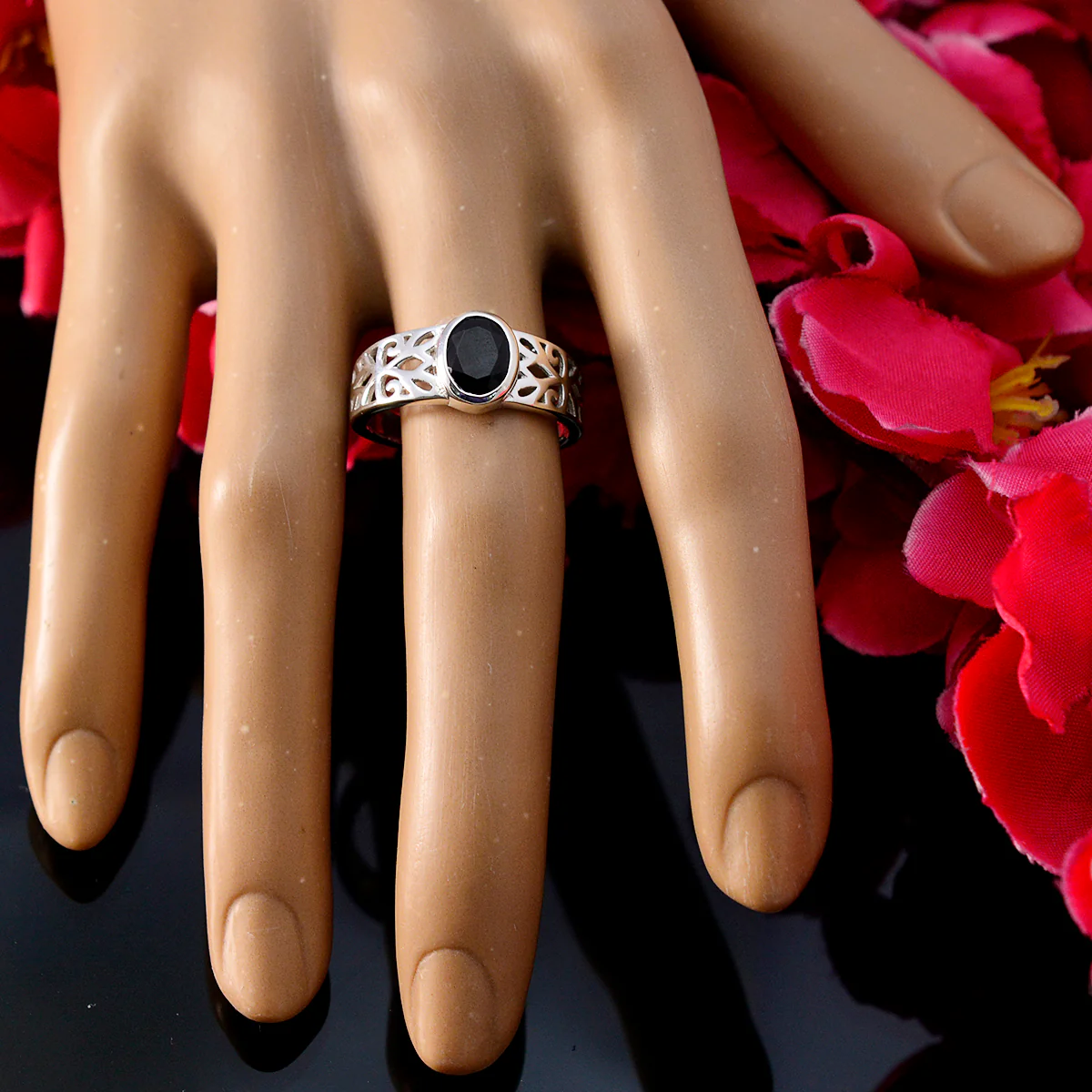 Black Onyx Solitaire Middle Eastern Sterling Silver Black Gemstones Whisper-thin Filigree Ring Jewellery - Image 5