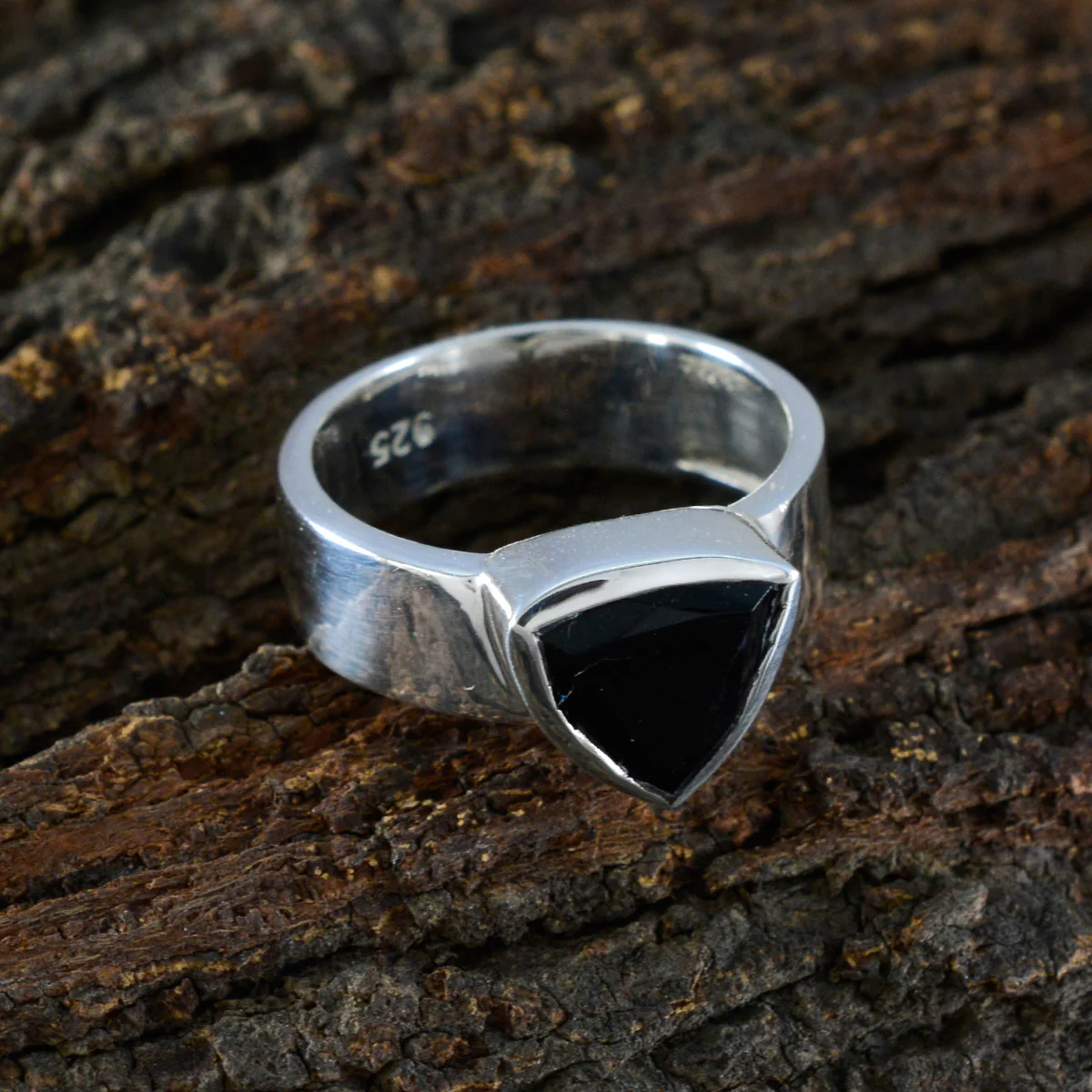 Black Onyx Solitaire Russian 925 Silver Black Gems Eye-catching Signet Band Jewelry - Image 3
