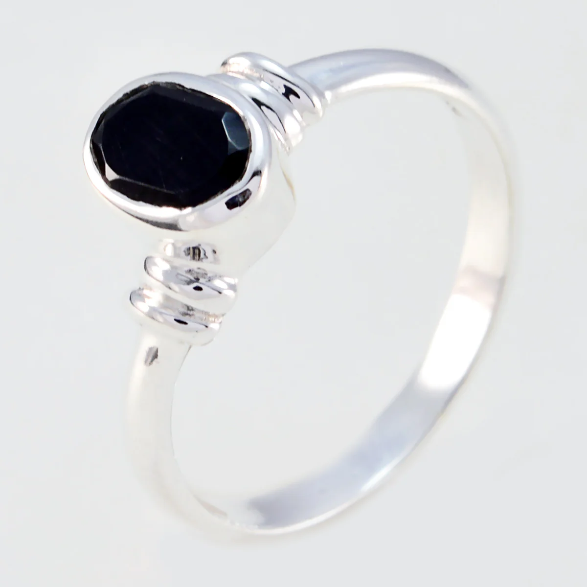 Black Onyx Solitaire Turkish 92.5 Silver Black Gemstones Delicate Graceful Ring Jewellery - Image 2
