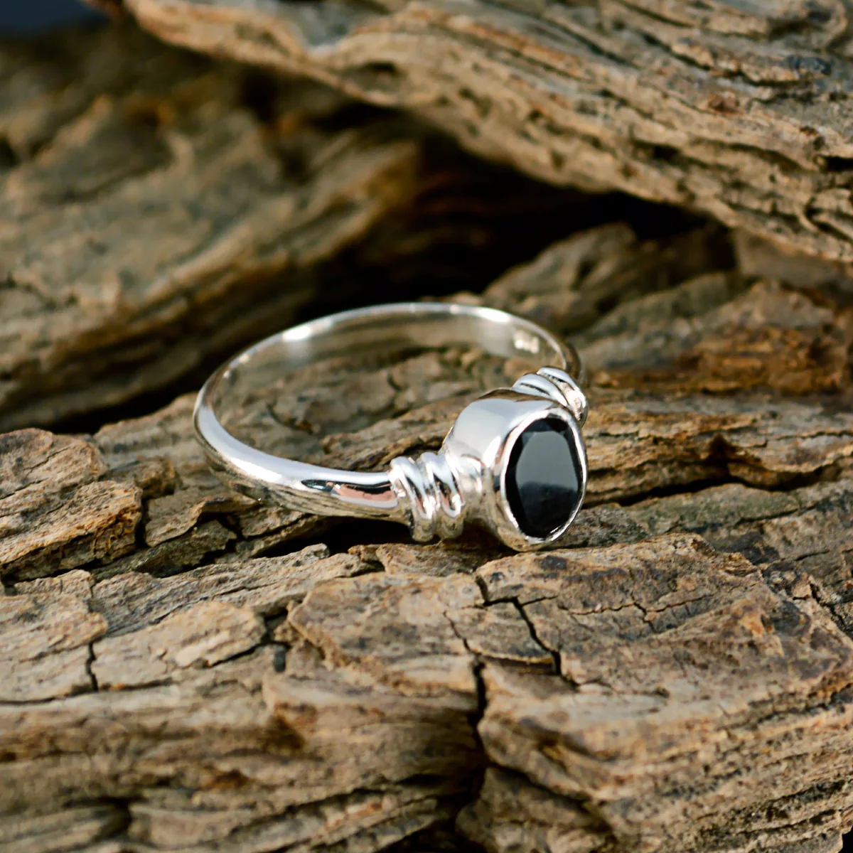 Black Onyx Solitaire Turkish 92.5 Silver Black Gemstones Delicate Graceful Ring Jewellery - Image 3