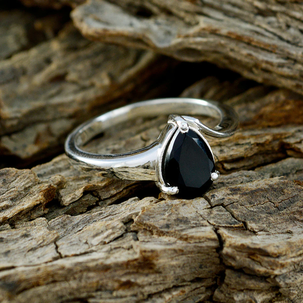 Black Onyx Solitaire Turkish Sterling Silver Black Gemstones Whisper-thin Heart Ring Jewelry - Image 3