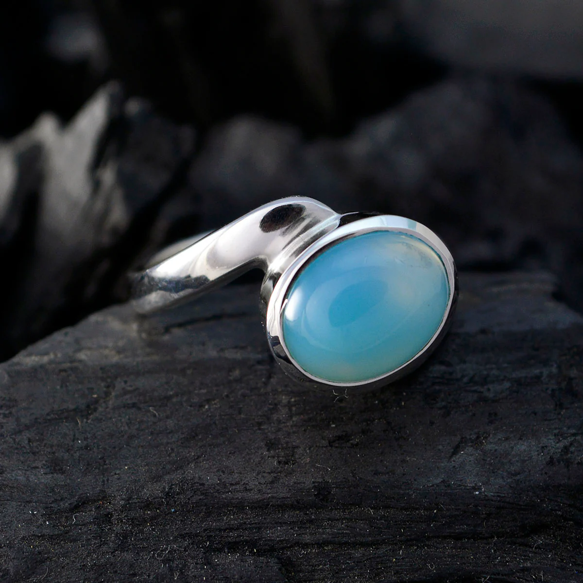 Blue Chalcedony Solitaire African 925 Sterling Silver Blue Gemstones Minimal Contemporary Ring Jewellery - Image 4