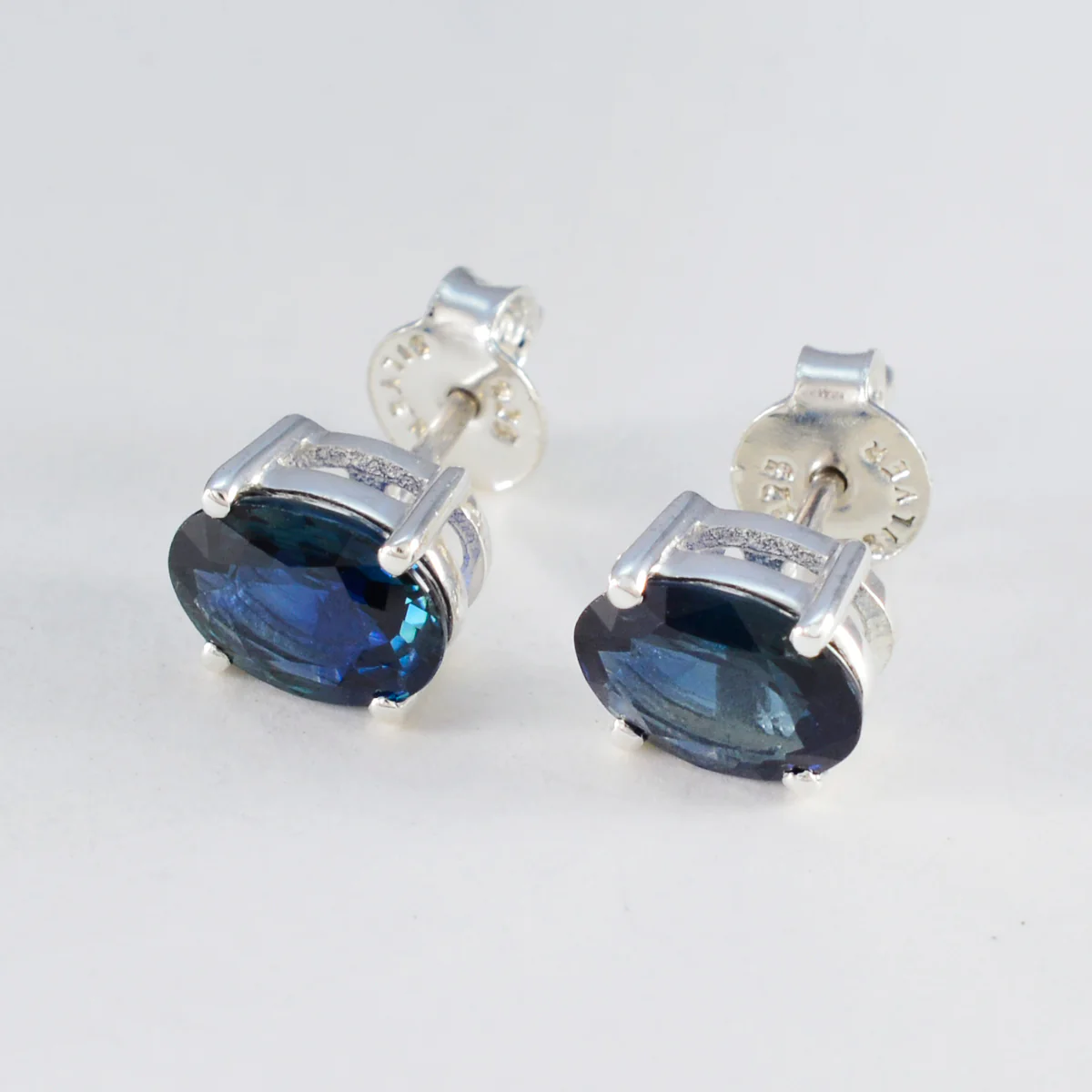 Blue Sapphire Egyptian Yan Solitaire Stud Blue Silver Earring - Image 3