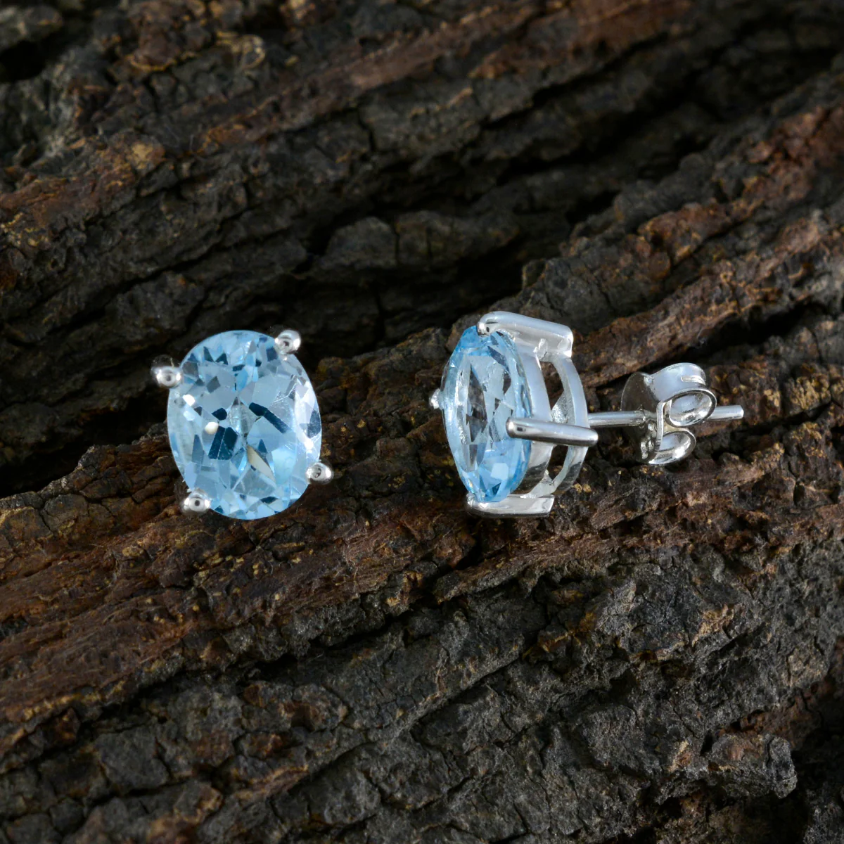 Blue topaz American Bianca Solitaire Stud Blue Silver Earring - Image 3