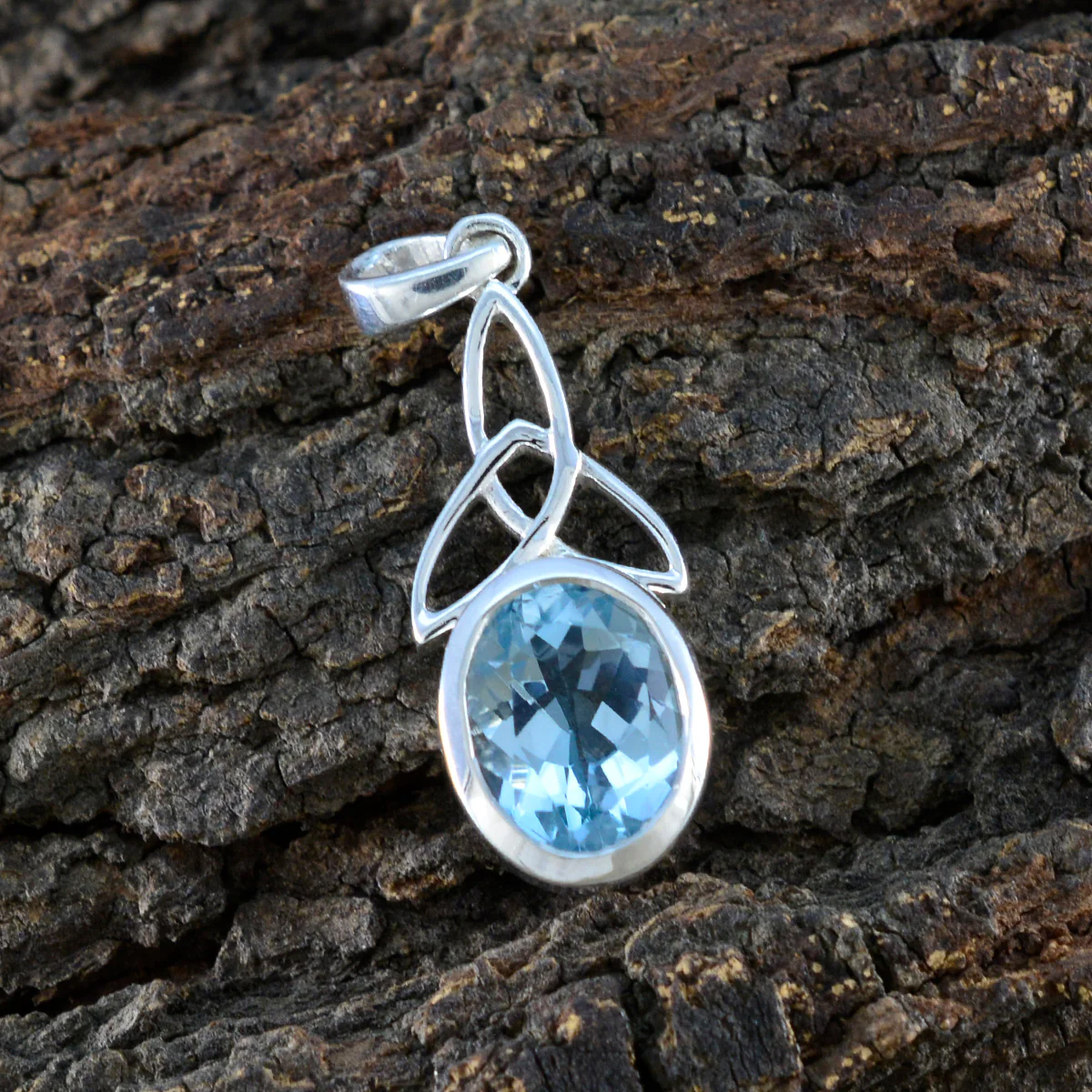 Blue Topaz Elegant Japanese 92.5 Silver Solitaire Yuki Claddagh Blue Pendant Jewellery - Image 2