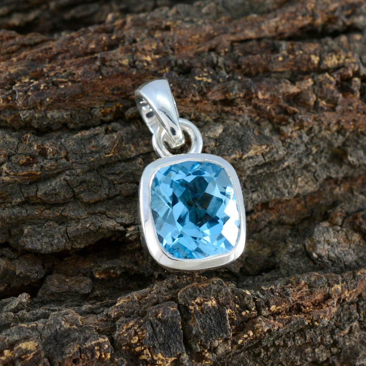 Blue Topaz Featherlight Mexican 92.5 Silver Solitaire Aria Contemporary Blue Pendant Jewellery - Image 3