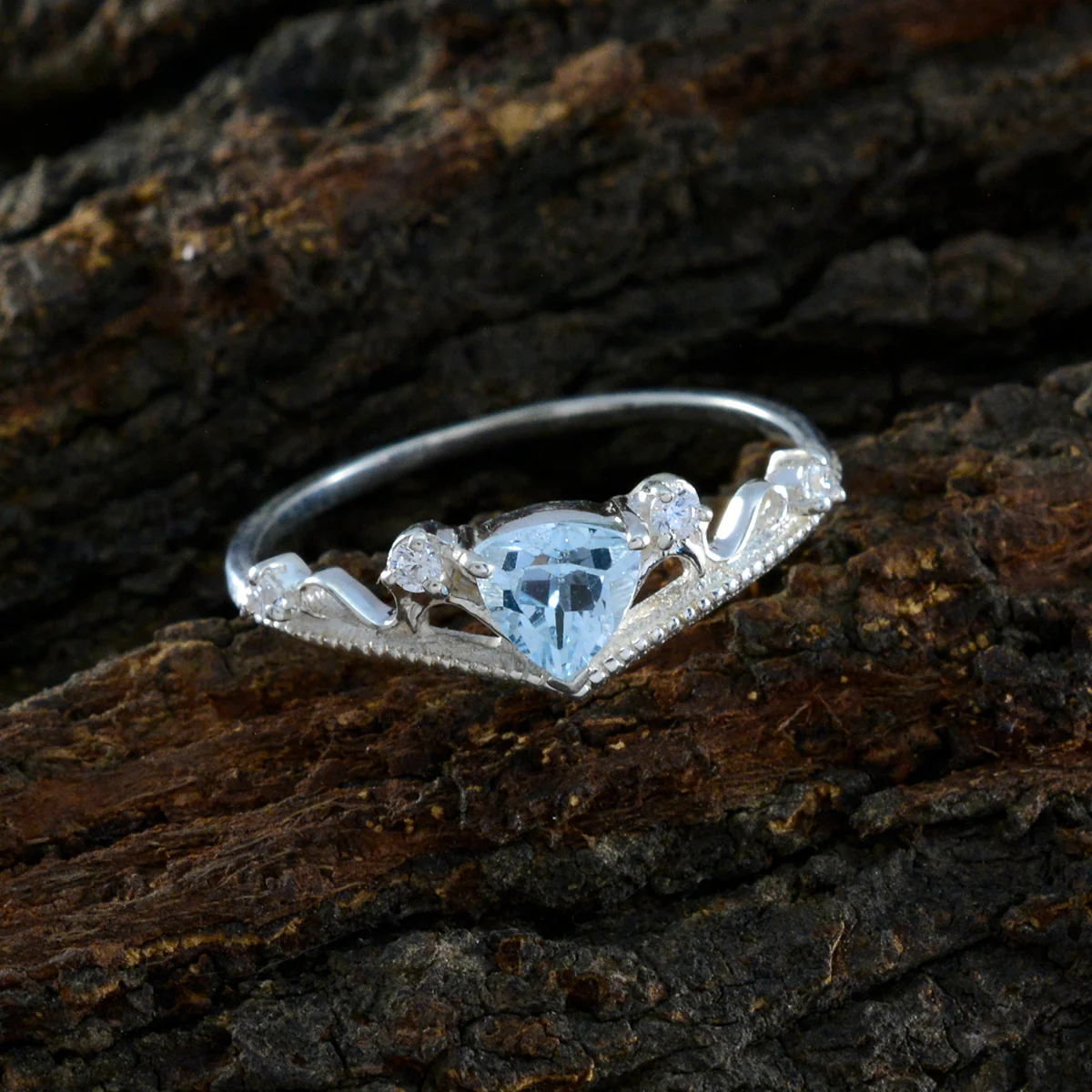 Blue Topaz Halo Japanese 925 Silver Blue Gems Elegant Glamorous Ring Jewellery - Image 3