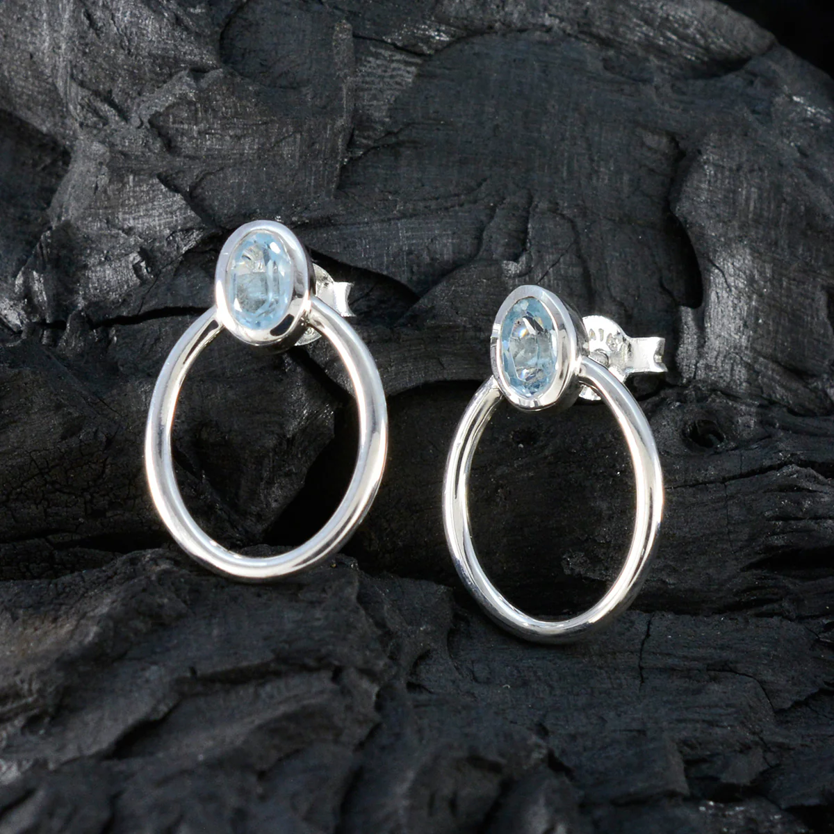 Blue Topaz Mexican Nova Solitaire Stud Blue Sterling Silver Earring - Image 4