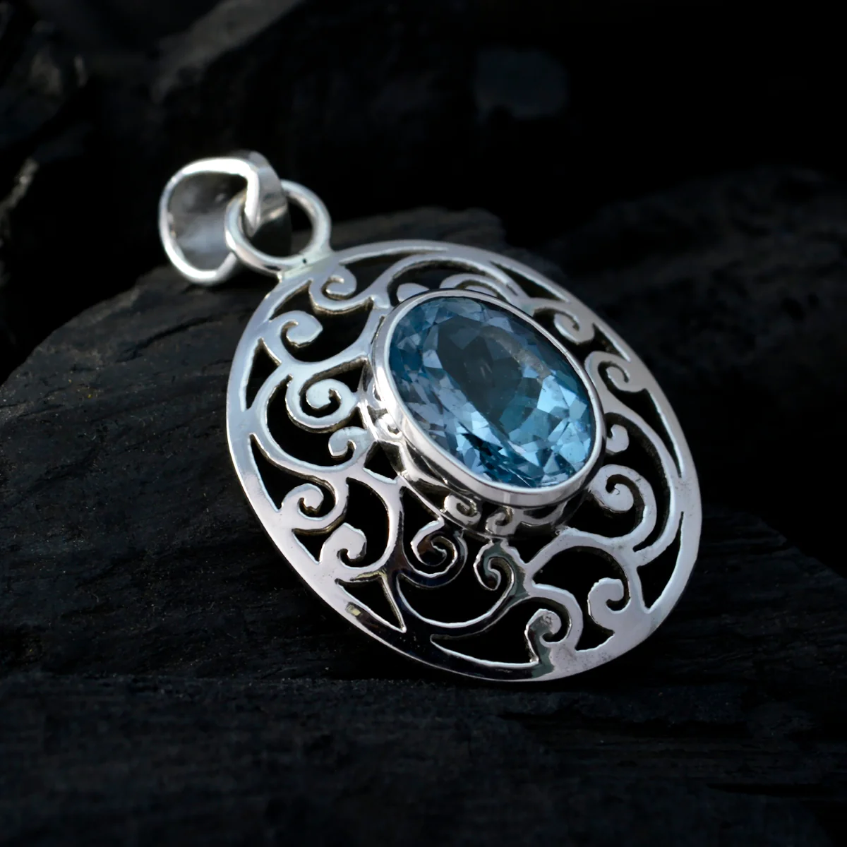 Blue Topaz Mid-weight Spanish 92.5 Silver Solitaire Leah Geometric Blue Pendant Jewellery - Image 3
