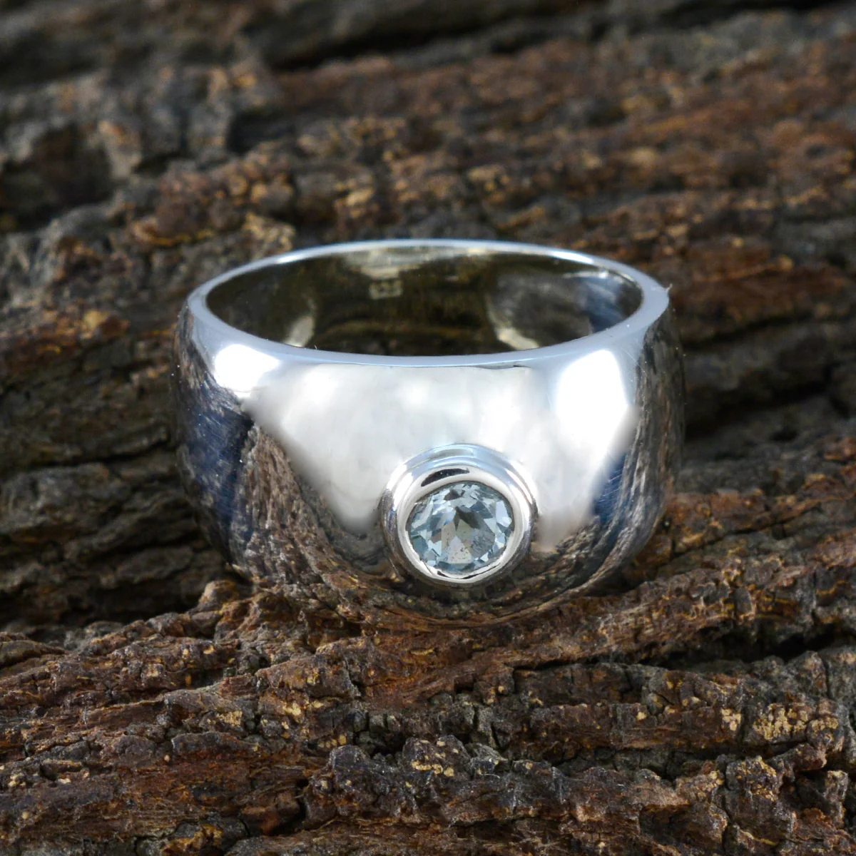Blue Topaz Solitaire African 925 Silver Blue Gemstones Eye-catching Sophisticated Ring Jewellery - Image 3