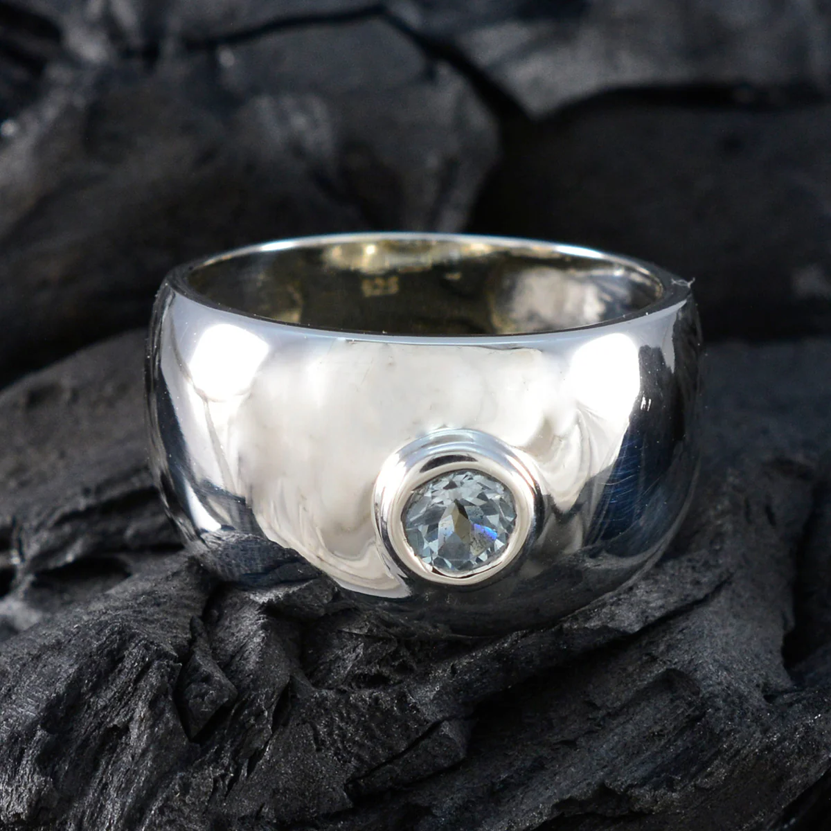 Blue Topaz Solitaire African 925 Silver Blue Gemstones Eye-catching Sophisticated Ring Jewellery - Image 4
