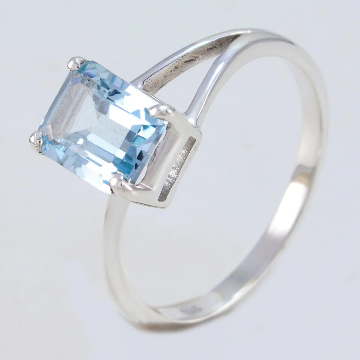 Blue Topaz Solitaire American 925 Sterling Silver Blue Gems Dainty Luxurious Ring Jewellery - Image 2