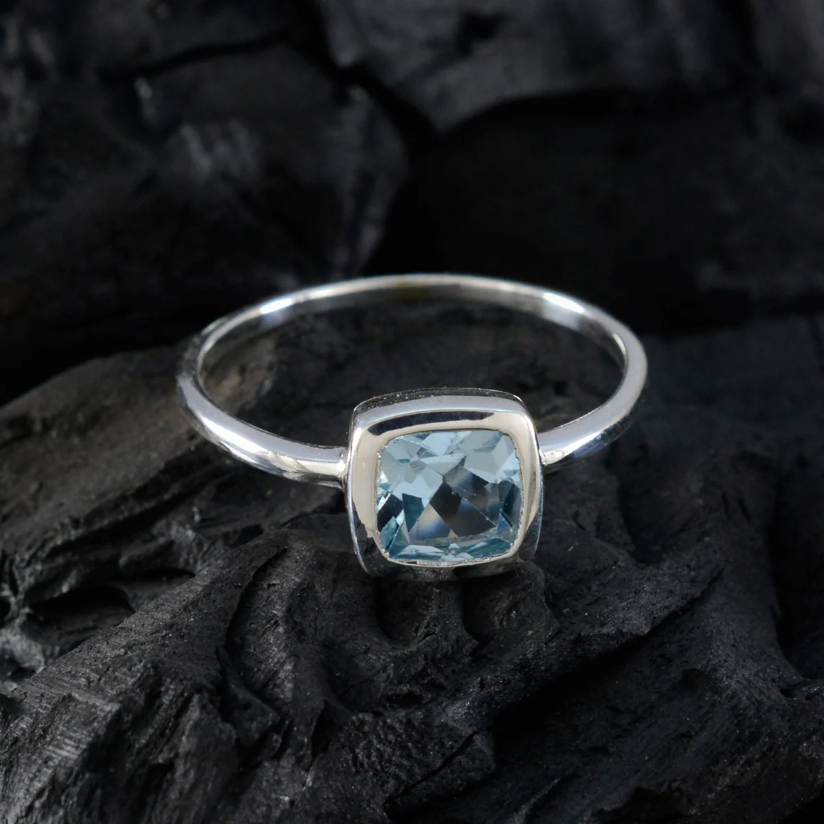 Blue Topaz Solitaire American 925 Sterling Silver Blue Gemstones Dainty Graceful Ring Jewellery - Image 4