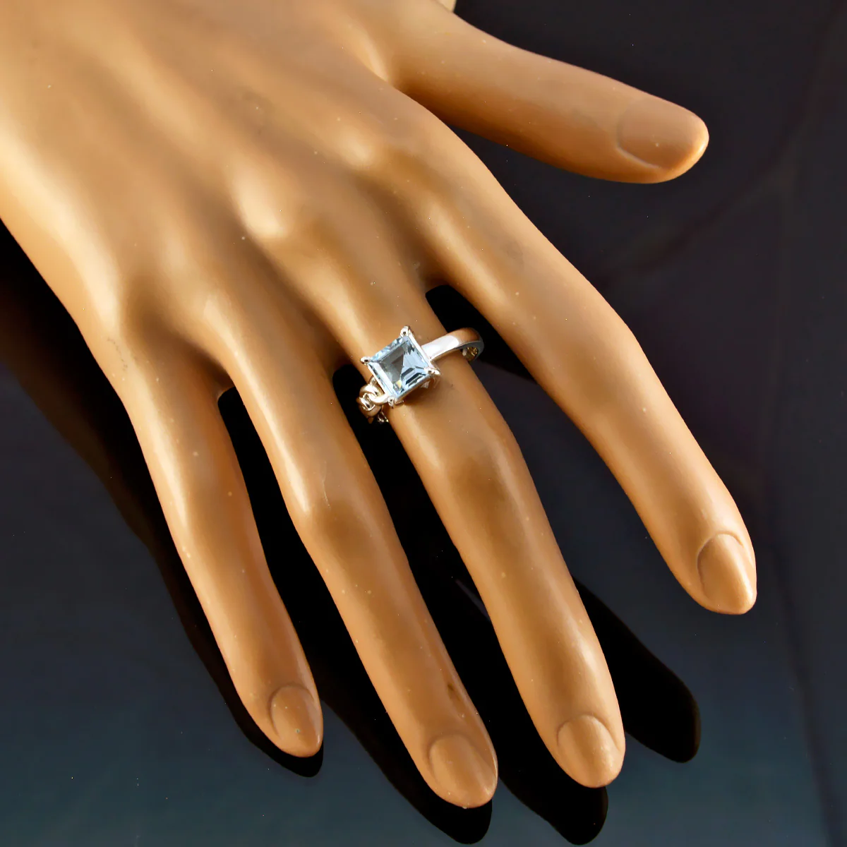 Blue Topaz Solitaire Indian 925 Silver Blue Gemstones Featherlight Luxurious Ring Jewellery - Image 5