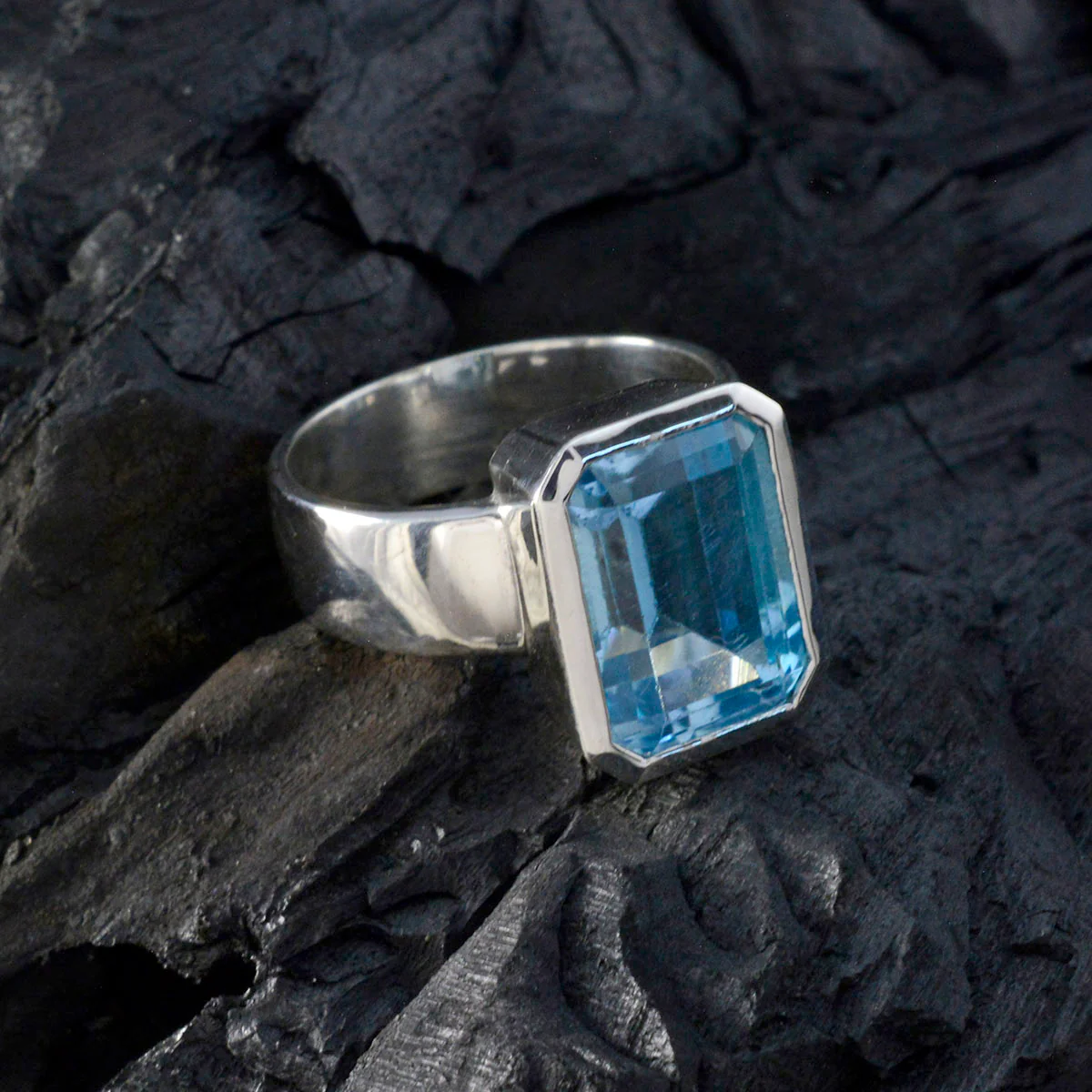 Blue Topaz Solitaire Italian Sterling Silver Blue Gemstone Edgy Abstract Ring Jewellery - Image 4