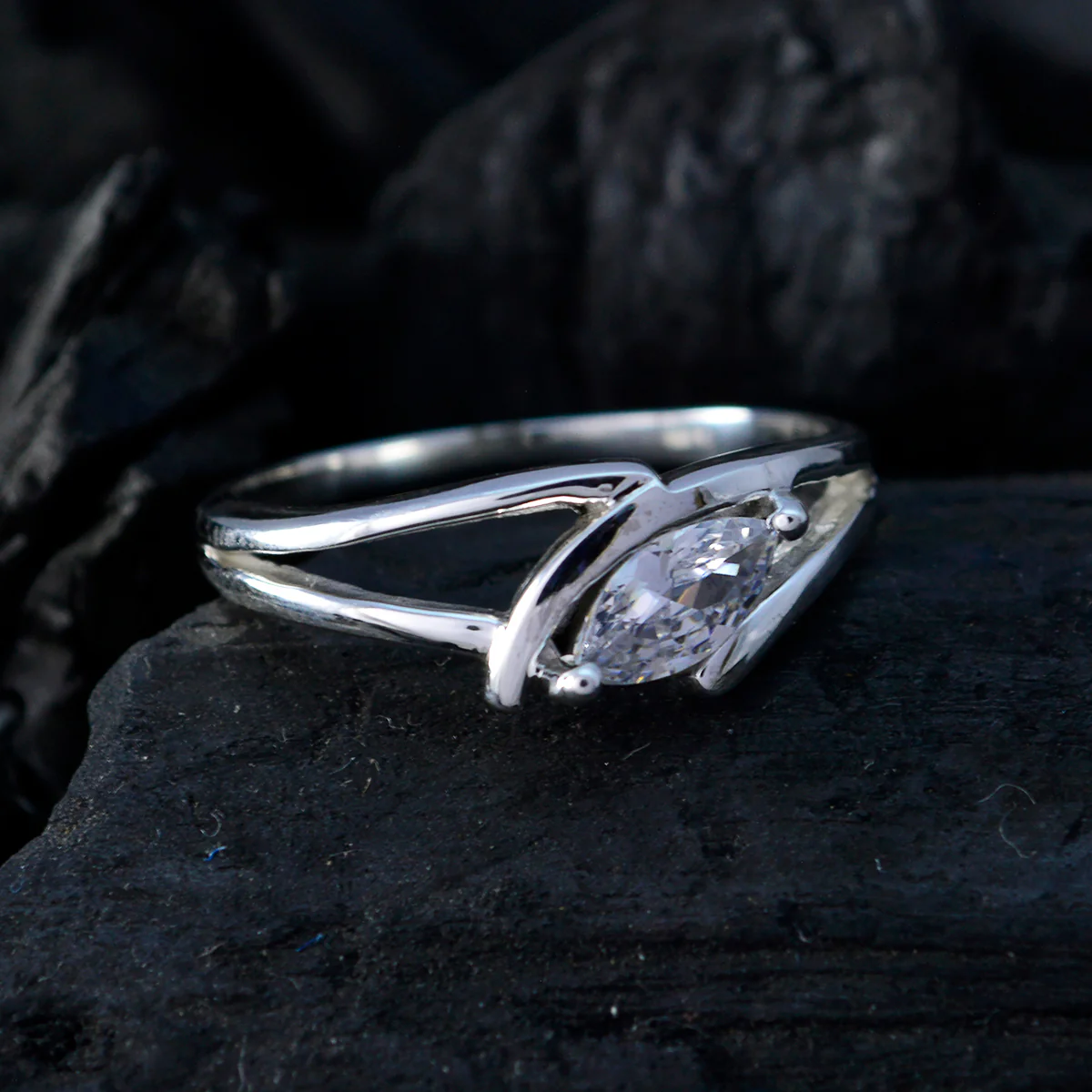 Crystal Quartz Solitaire Turkish 925 Silver White Gemstone Dainty Modern Ring Jewellery - Image 5