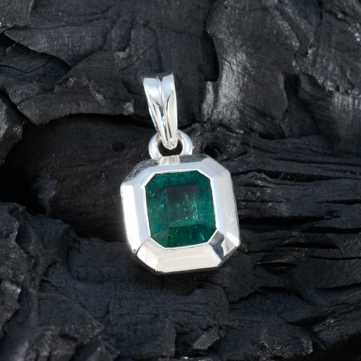 Emerald Dainty Egyptian 92.5 Silver Solitaire Zoey propsel Green Pendant Jewellery - Image 4