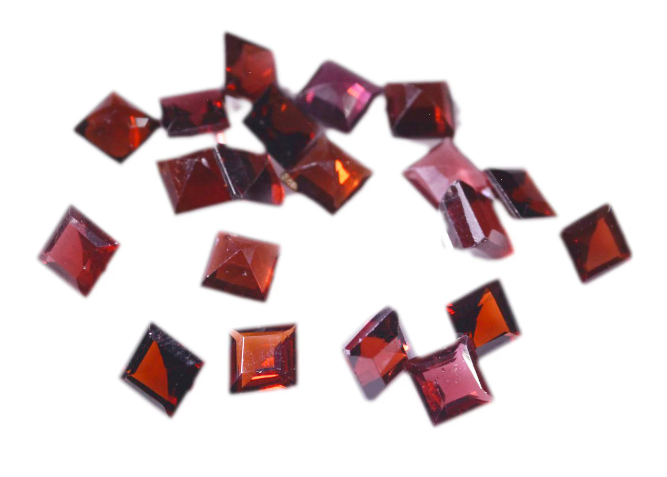 Garnet 1PC Small 8x8 MM Square Faceted Red Luster Semi Precious Loose Gemstones - Image 3