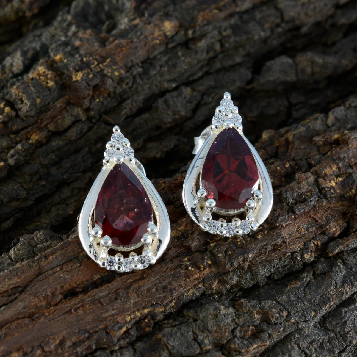 Garnet Egyptian Isla multiple Stud Red Sterling Silver Earring - Image 3