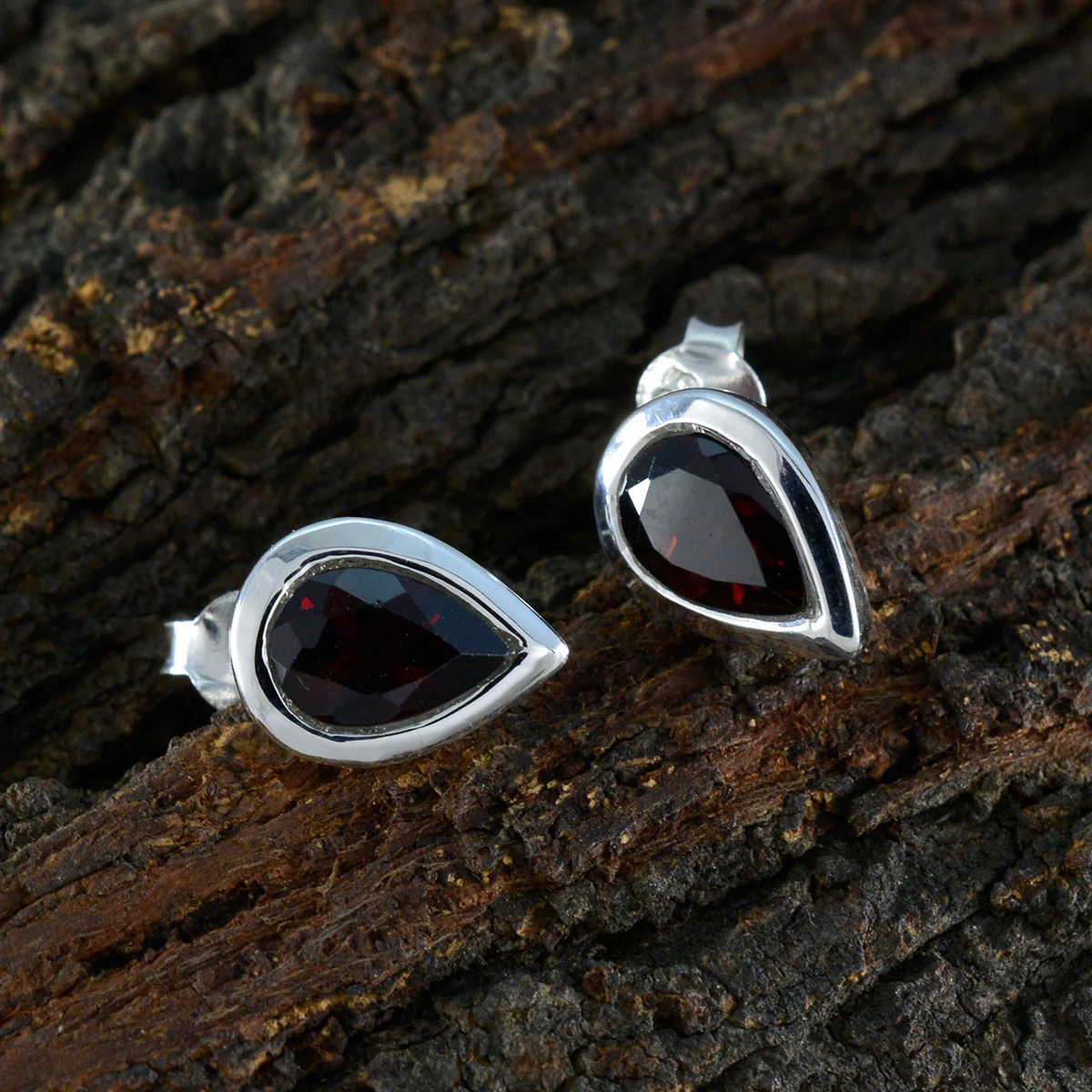 Garnet German Lucia Solitaire Stud Red 92.5 Silver Earring - Image 3