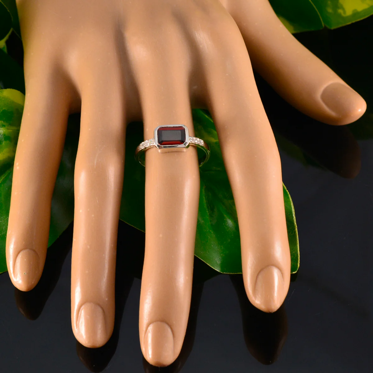 Garnet Halo Korean 925 Silver Red Gems Delicate Modern Ring Jewelry - Image 5