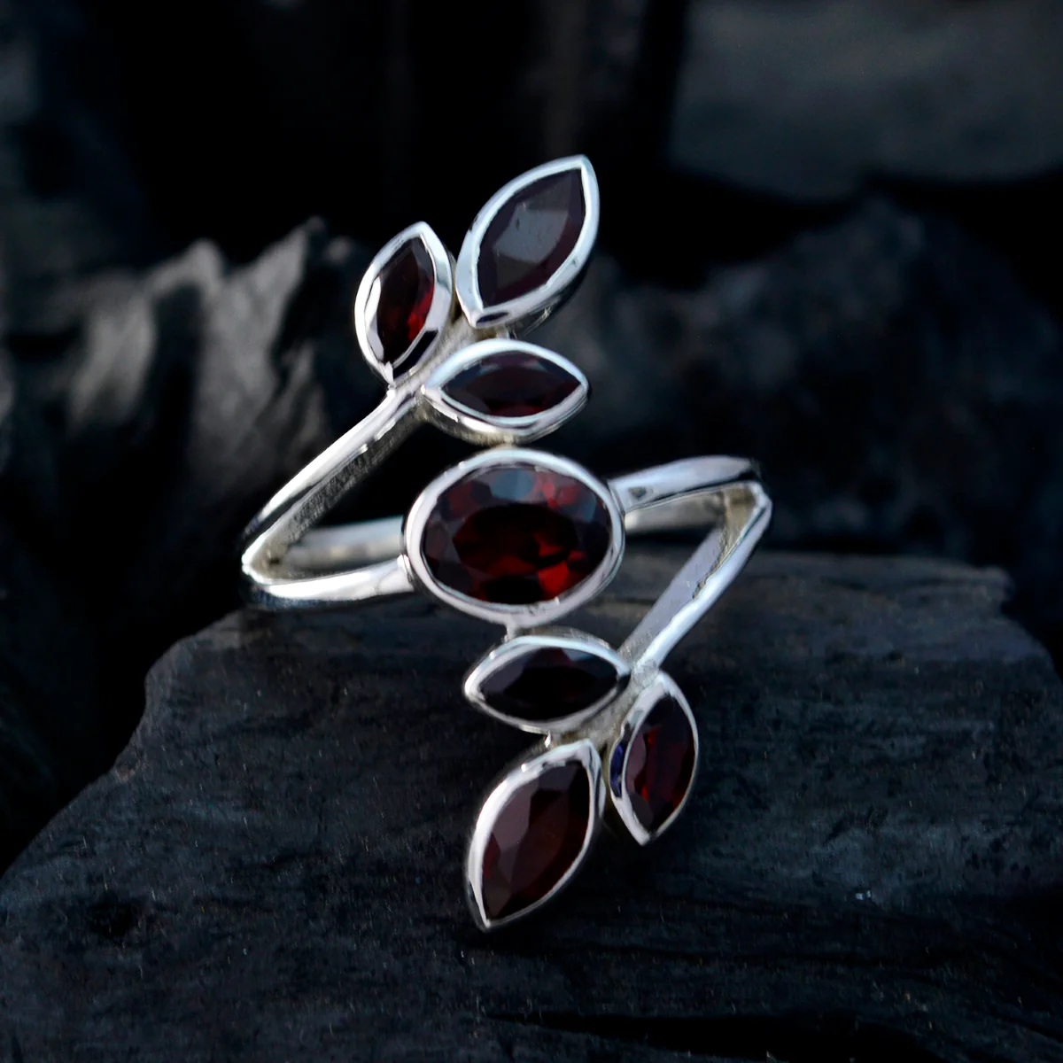 Garnet Hepta Egyptian Silver Red Gemstones Mid-weight Leafy Ring Jewellery - Image 4