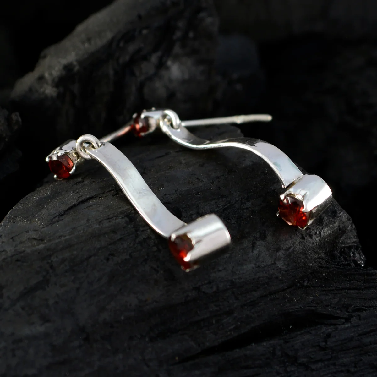 Garnet Japanese Ines multiple Stud Red Sterling Silver Earring - Image 4