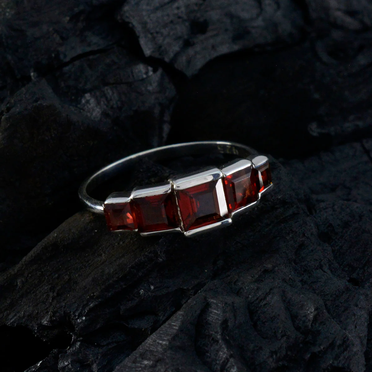 Garnet Penta Korean 92.5 Silver Red Gemstone Delicate Sophisticated Ring Jewellery - Image 4