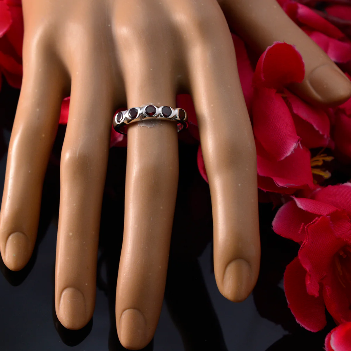 Garnet Penta Korean Silver Red Gemstones Whisper-thin Retro Band Jewelry - Image 5