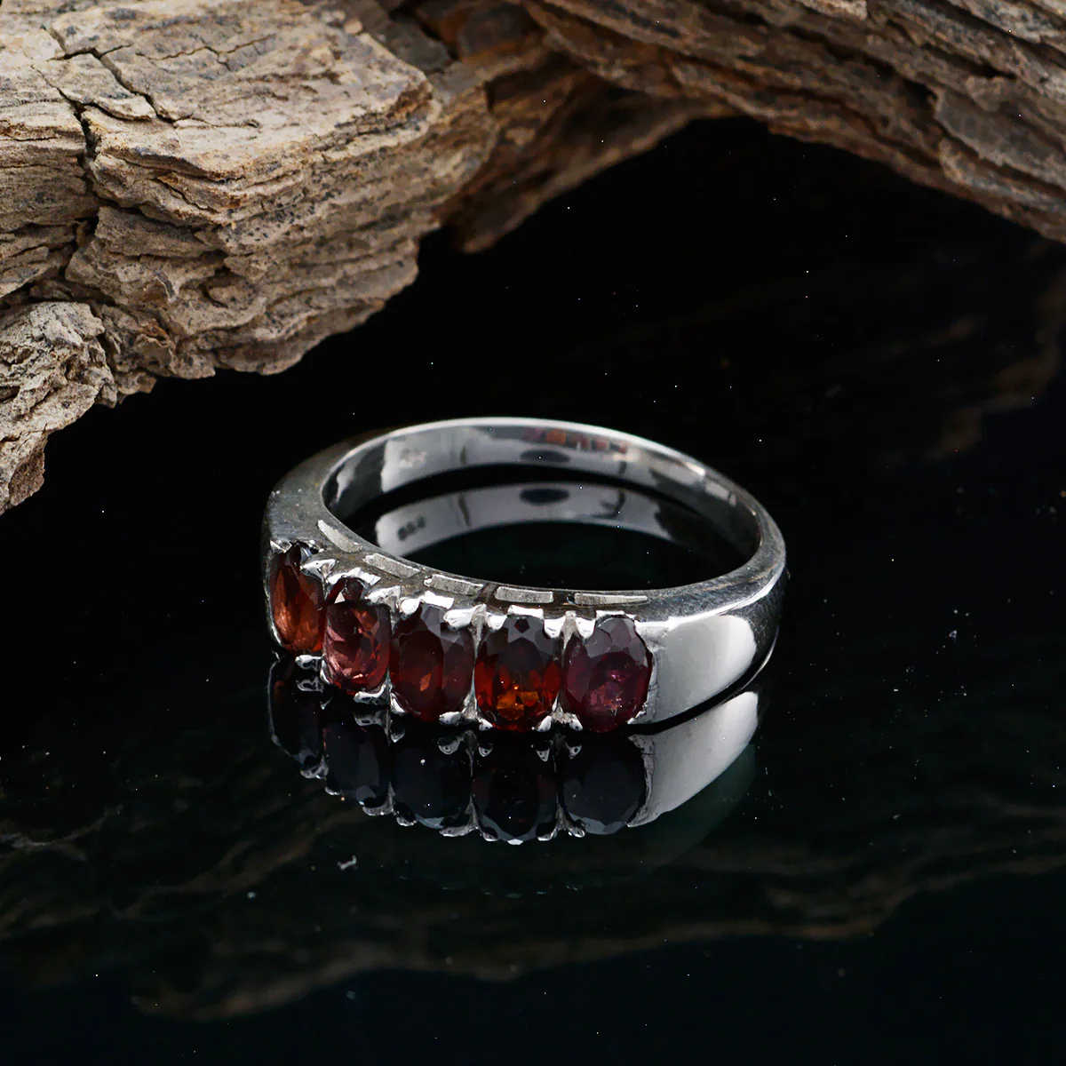 Garnet Penta Russian 92.5 Silver Red Gemstones Minimal Modern Band Jewelry - Image 3