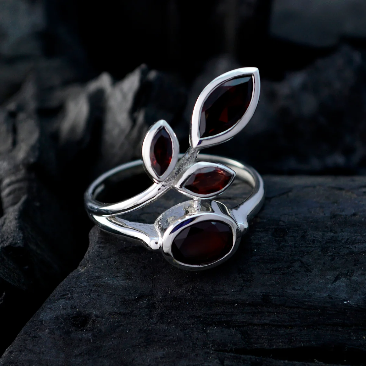 Garnet quarter African Sterling Silver Red Gemstone Minimal Leafy Ring Jewelry - Image 4