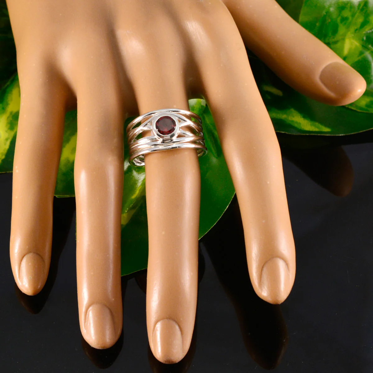 Garnet Solitaire Australian Silver Red Gems Eye-catching Rope-Wire Band Jewelry - Image 5