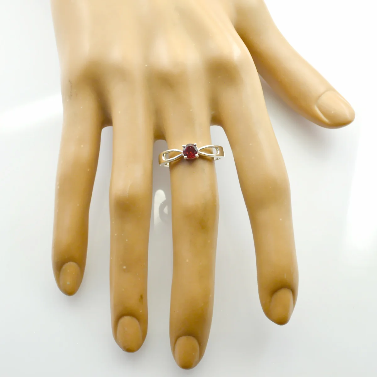 Garnet Solitaire Japanese Sterling Silver Red Gemstone Delicate Romantic Ring Jewellery - Image 2